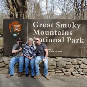 Meet your Posher, Dennis alice